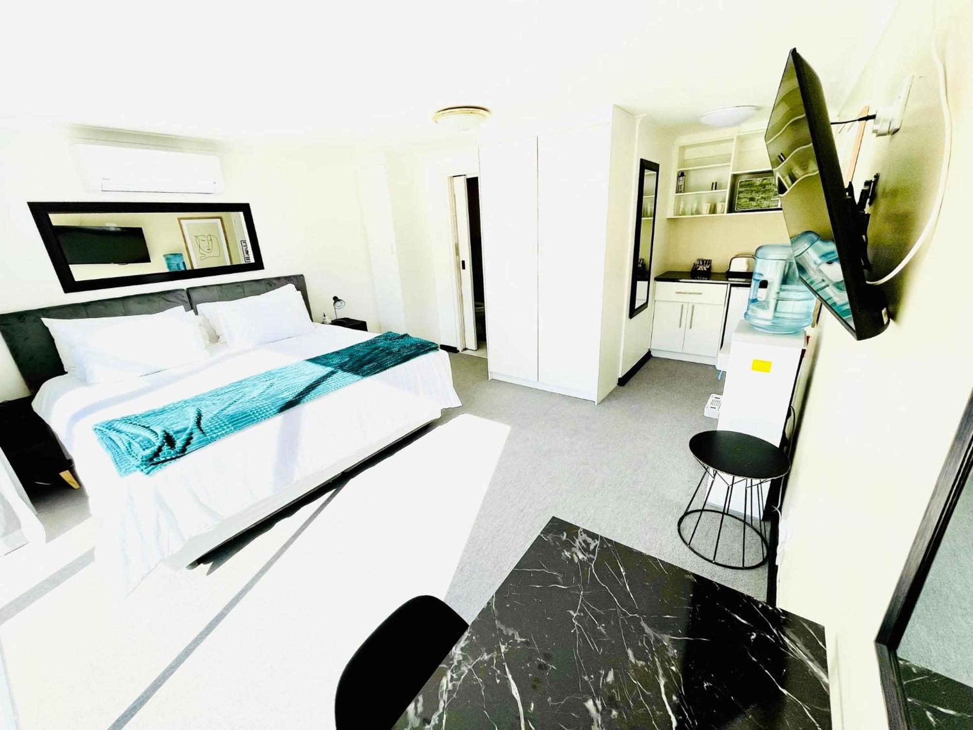 Hotel Vibes Cape Town Plattekloof Esterno foto